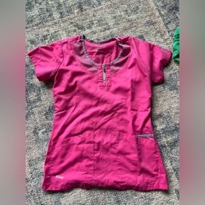 Grey’s Anatomy Active Pink Scrub Top SMALL